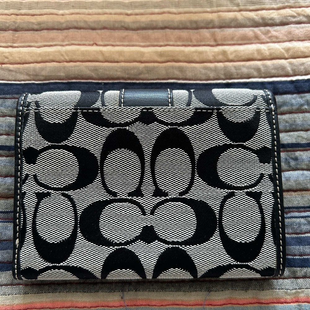 Monogram compact wallet - Picture 3 of 7